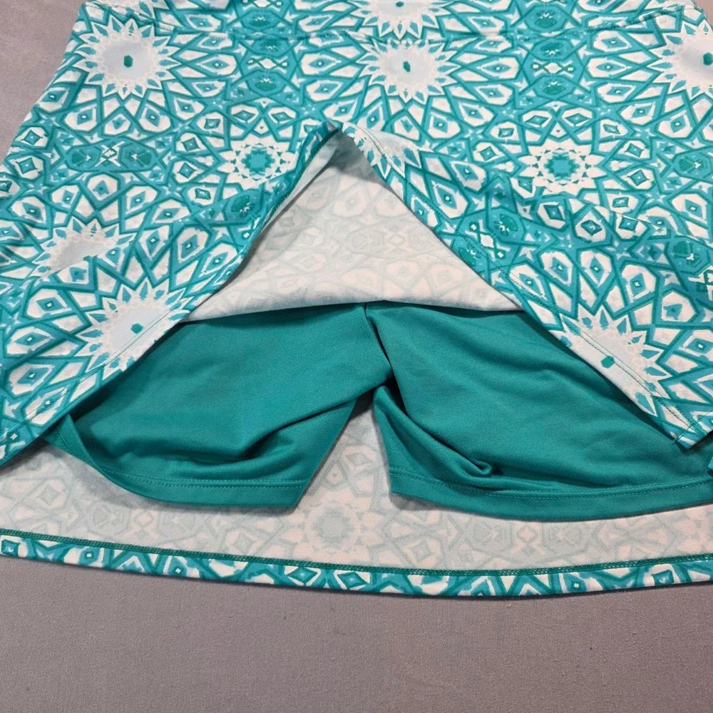 Tranquility by Colorado Clothing Teal Geometric Kaleidoscope Active Skort Medium